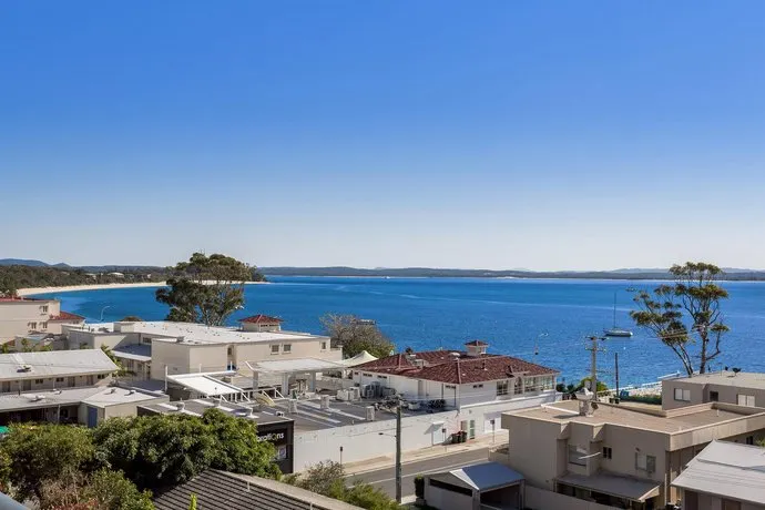 Sundeck, Unit 8/51 Ronald Avenue - Image 1