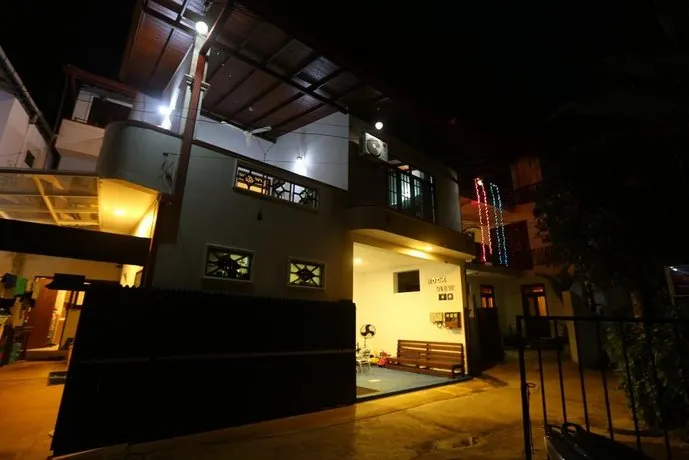 Rock View Guesthouse - Image 1