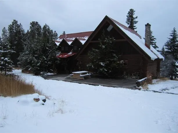 Clearwater Lake Lodge - Image 1