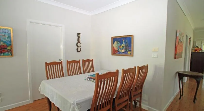 Pope's Beach House Getaway - Image 1