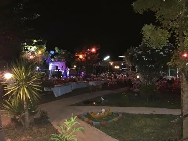 Baanruenthai Resort Muak Lhek - Image 1