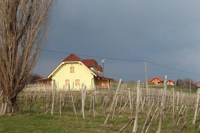 Turisticna kmetija Lovrec - Image 1