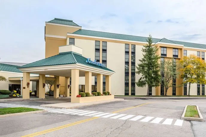 COMFORT INN MIAMI VALLEY CENTRE MALL - Image 1