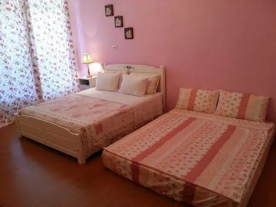 AJ's House B&B - Image 1
