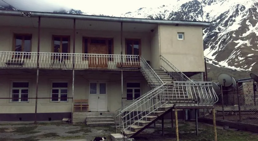 Gocha's Guesthouse - Image 1