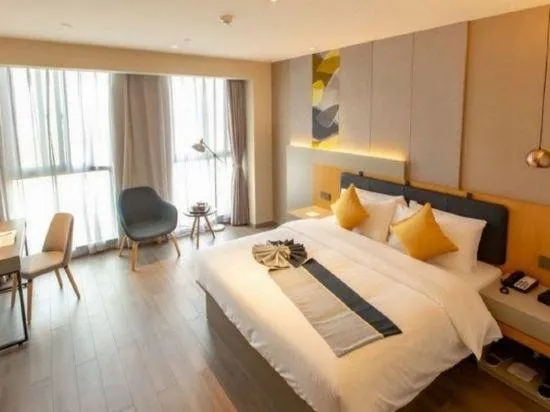 Home Inn Selected Hotel (Kunming Xindulongcheng Beichen Metro Station Branch) - Image 1
