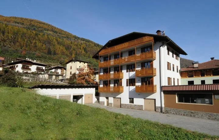 Casa Anselmi Croviana - Image 1
