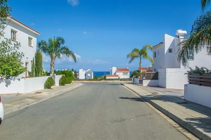 Kapparis Paradise House - Image 1
