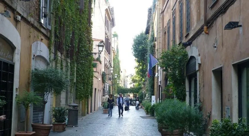 Piazza di Spagna Sweet Home - Image 1