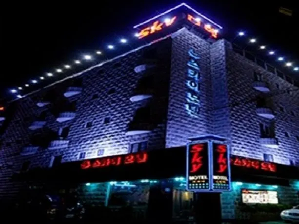 Sky Motel - Image 1