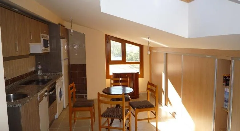 Apartamentos La Covatilla - Image 1