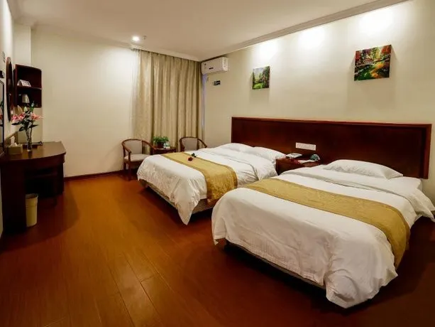 GreenTree Inn LiYang TianMu Lake Avenue TaiGang (W) Road Hotel - Image 1