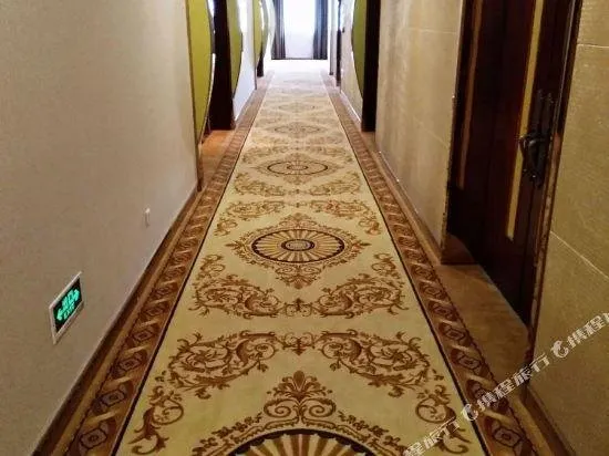 Tongxing International Hotel - Image 1