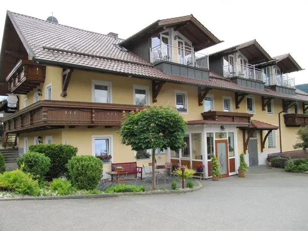 Landgasthof-Hotel Zum Anleitner - Image 1