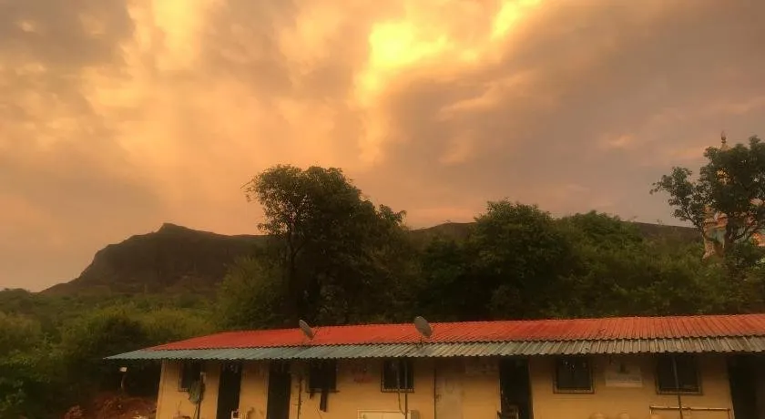Green Fog Guesthouse - Image 1