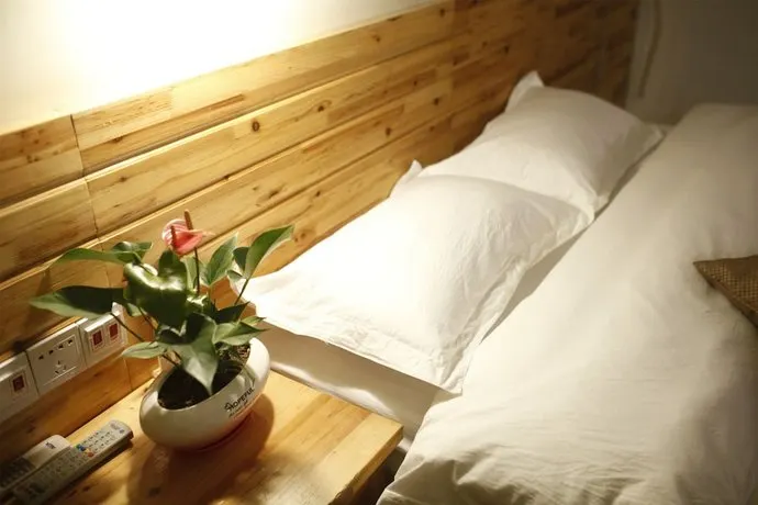 Wulingyuan Tu Youth Hostel - Image 1