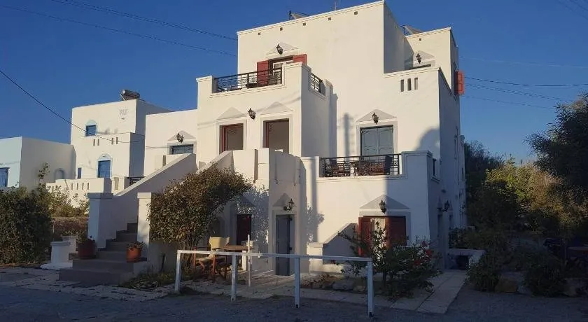 Chrysopelia Studios & Apartments - Image 1