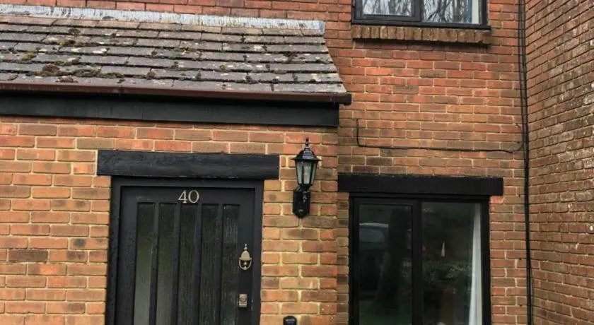 Modern two bedroom house near Jurassic Coast - Image 1