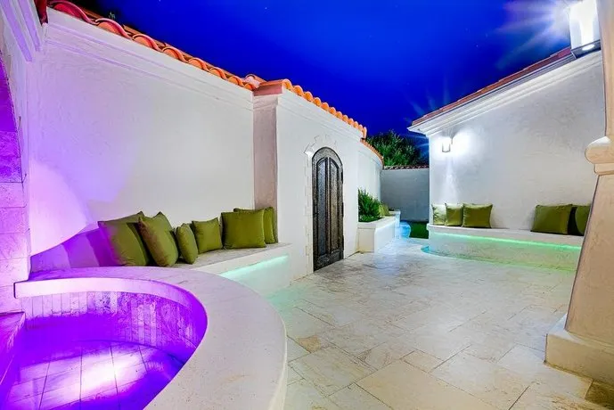 Casa Di Amour - Image 1