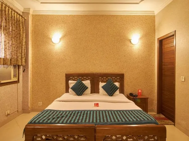 Oyo Premium Dlf One - Image 1