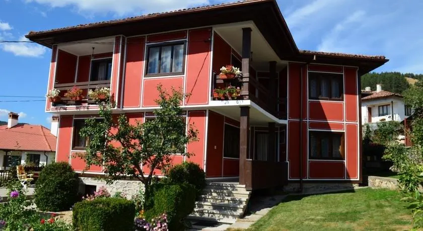 Guest House Lina - Image 1