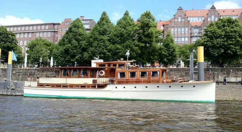 Hotelschiff Nedeva - Image 1