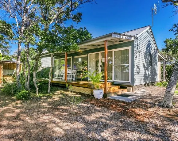 Kookaburra Beach Cottage On Tallow - Image 1