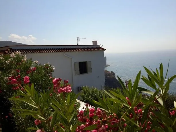 Villa ambrosio - Image 1