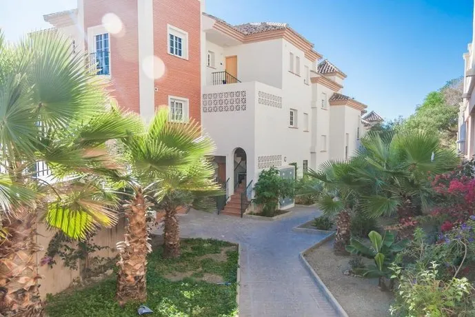 Apartamentos Altos de Capistrano Canovas - Image 1