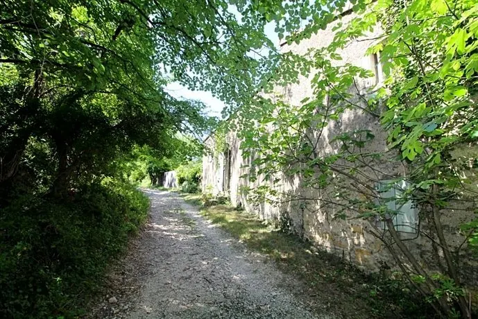 Chateau De Fontblachere - Image 1