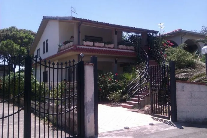Casa Vacanze Baia Del Sole - Image 1