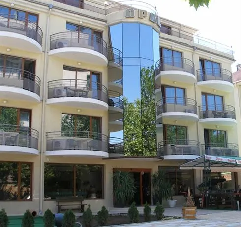 Opal Hotel - Image 1