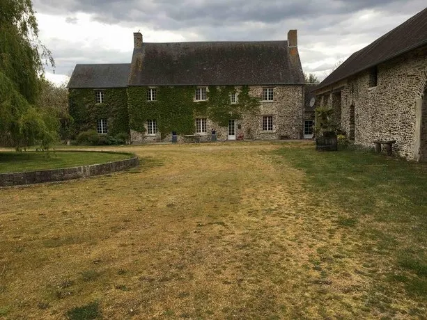 Bayeux Guest Room Le Vivier - Image 1