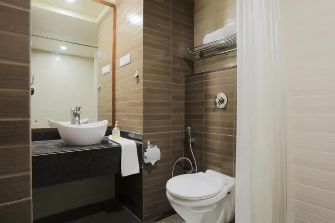 Hotel Mint Montvert Baner - Image 1