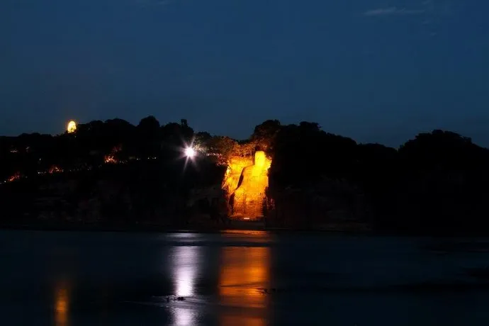 Leshan Fodi Inn - Image 1
