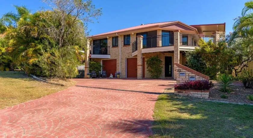 2/80 Cooloola Drive - Comfortable and cosy unit enjoying ocean views and views to Fraser Island - Image 1