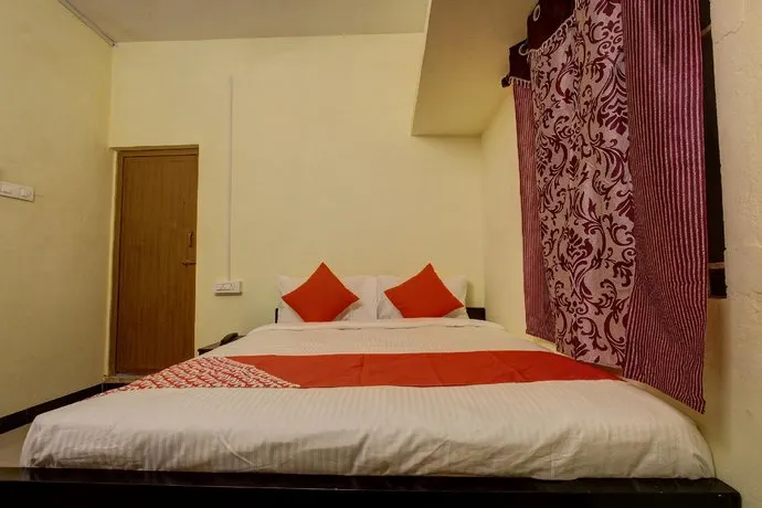 Tulip Towers By OYO Rooms - Image 1