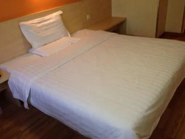 7Days Inn Tianjin Wuqing Jingjin Road - Image 1
