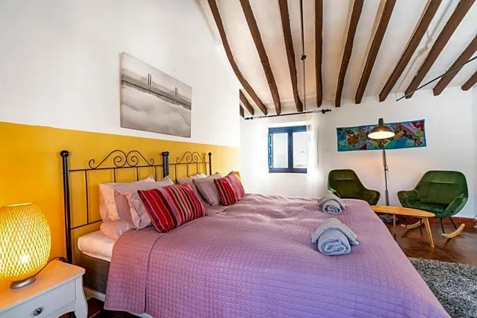Limonero Bed And Breakfast - Image 1