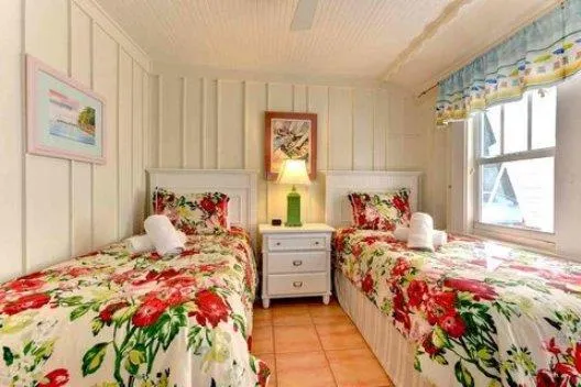 The Seashell Cottage by RedAwning - Image 1