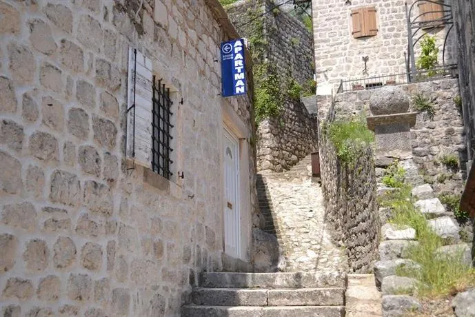 Bogišić Rooms and Apartment - Image 1