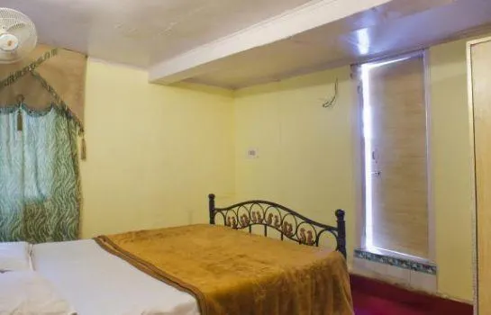 Hotel Butterfly - Image 1
