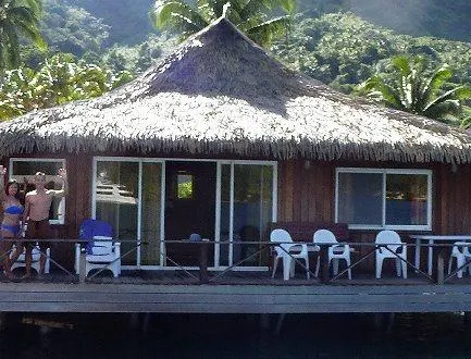 Club Bali Hai Hotel - Image 1