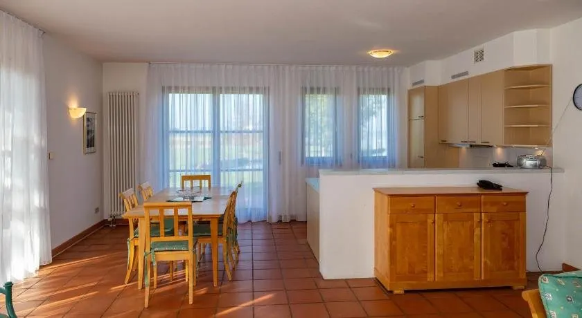Ferienhaus "Waterkant" in ruhiger Lage, große Terrasse und 2 Bäder - Image 1