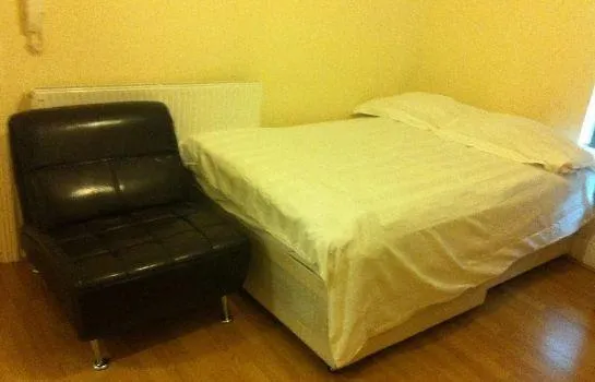 Tulip Serviced Apartments - Image 1