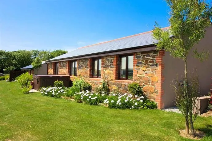 Mermaid Cottage - Image 1