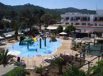 Port Balansat Apartments - Image 1