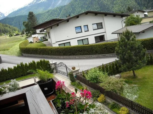 Haus Rosi - Image 1