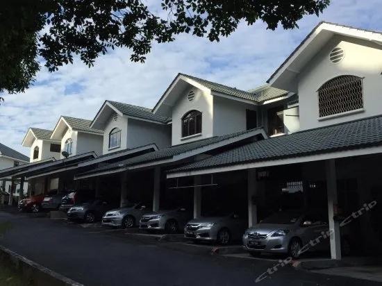 Pearl Hill Guest House - Image 1