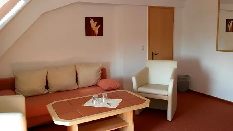 Hotel zum alten Kornspeicher - Image 1